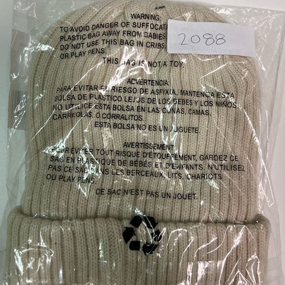 BASS OUTDOOR Women's Large Gauge Knit Beanie Hat One Size - Picture 4 of 4